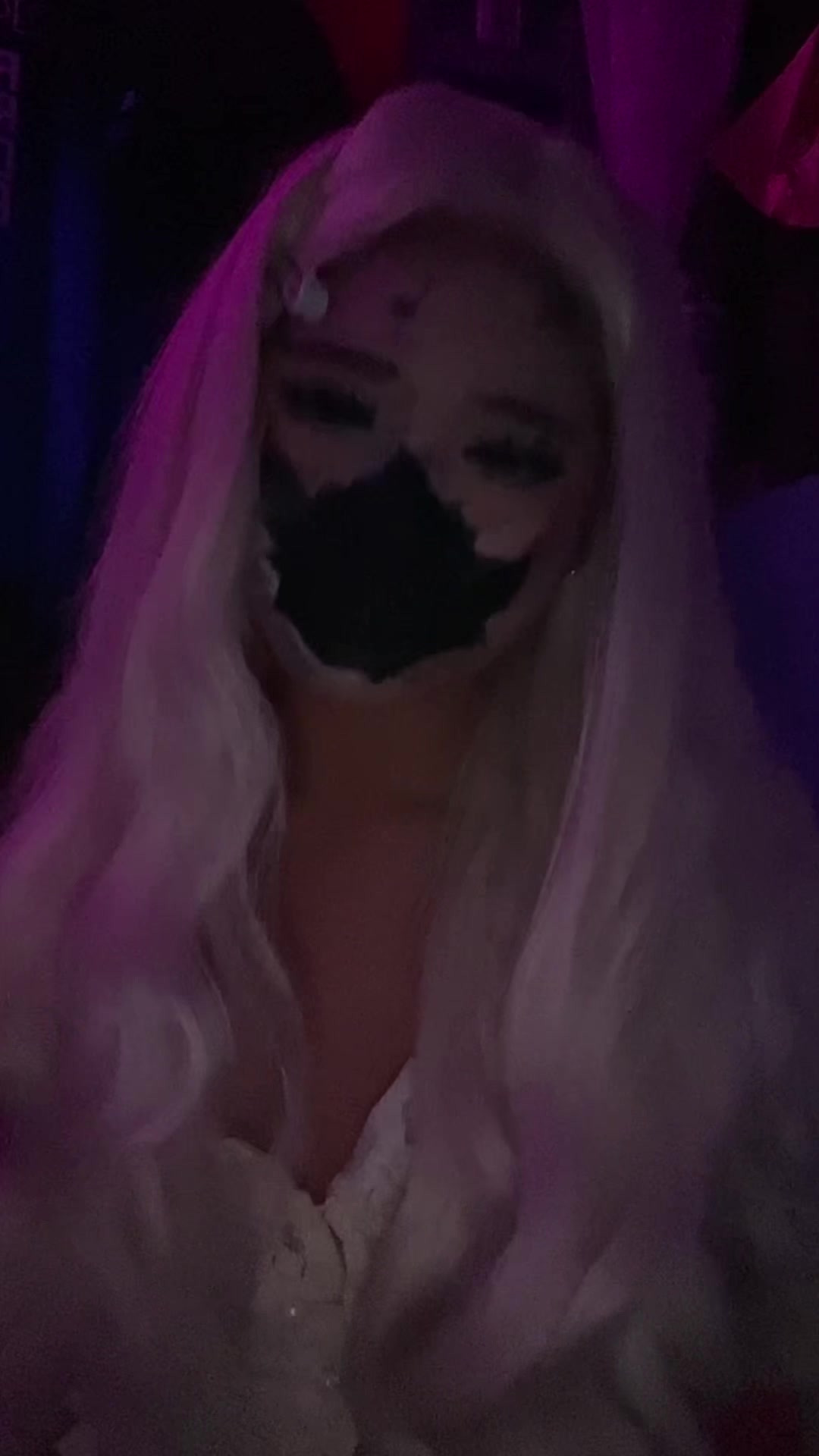 @&bull;𝕱𝖎𝖋𝖎 𝕼𝖚𝖔𝖍&bull;