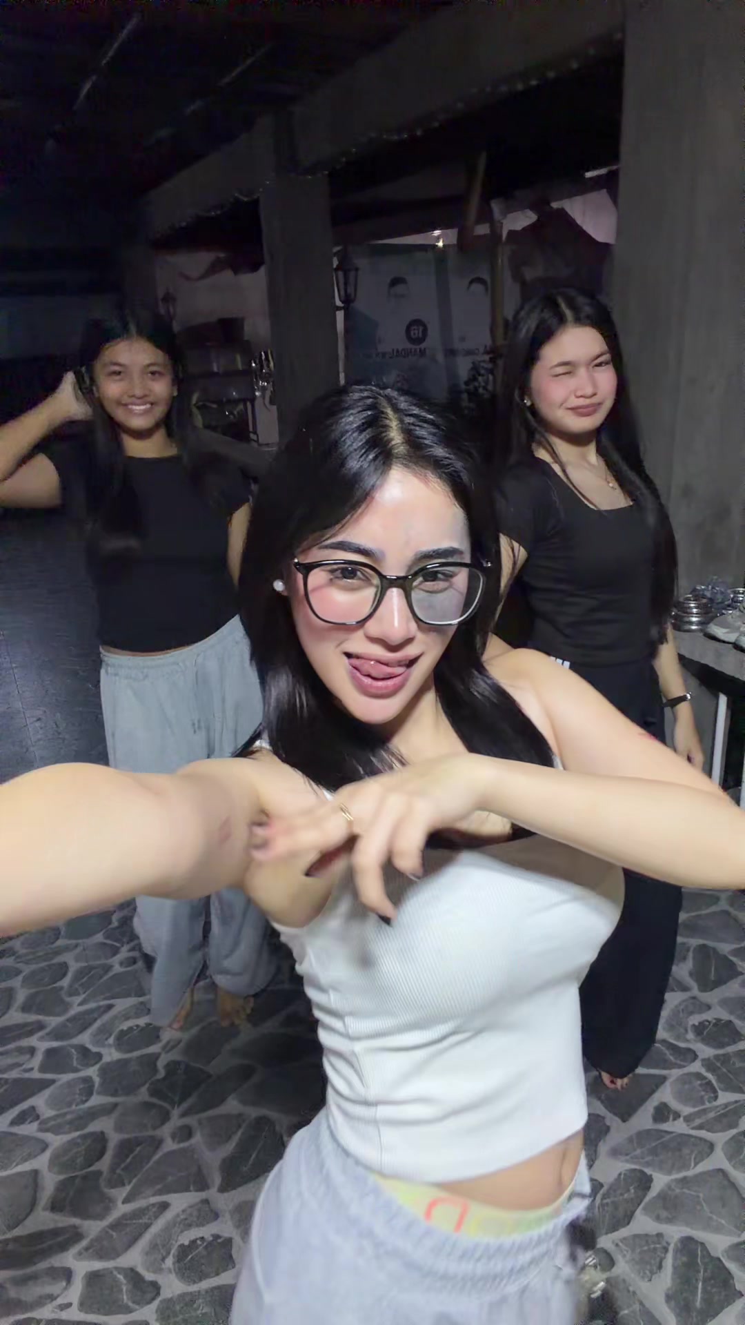 @Bebi