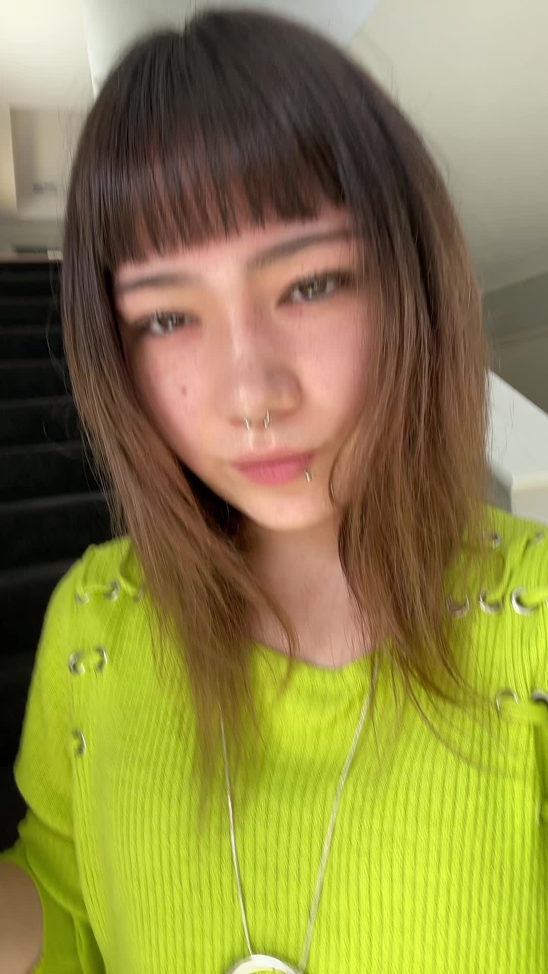@ひとみ