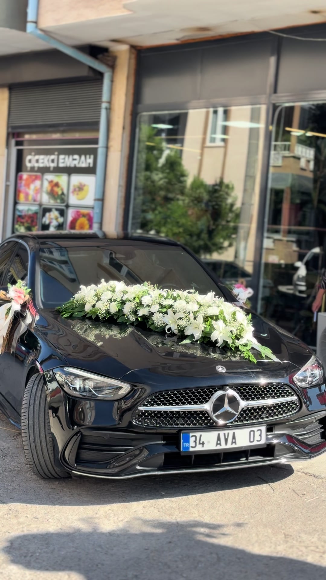@&Ccedil;i&ccedil;ek&ccedil;i Emrah