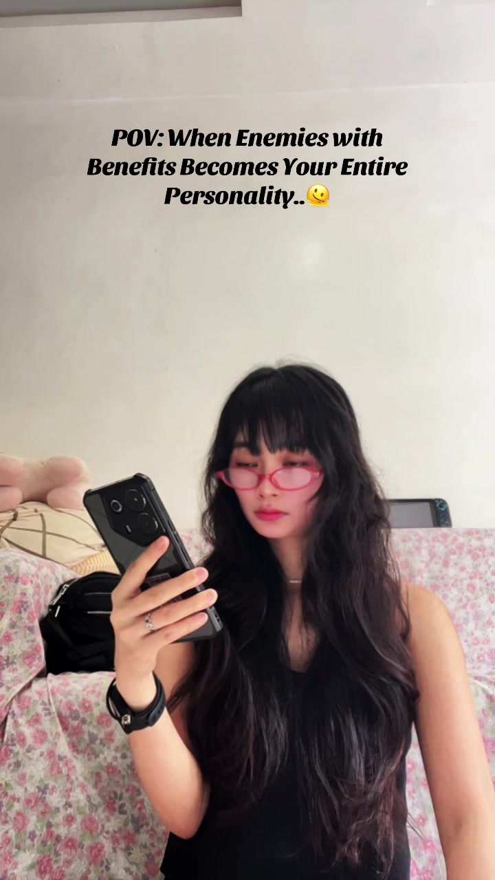 @helloimdaeeee