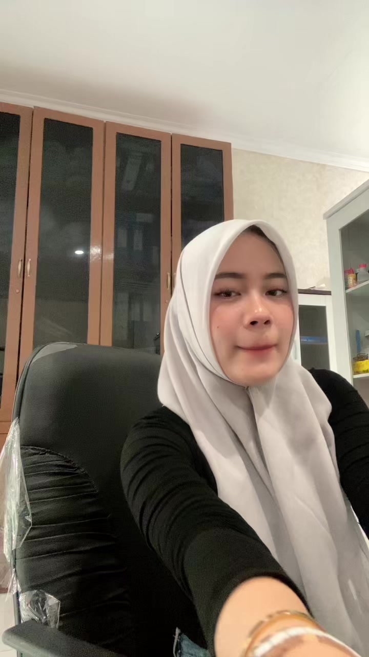 @putri sinaga