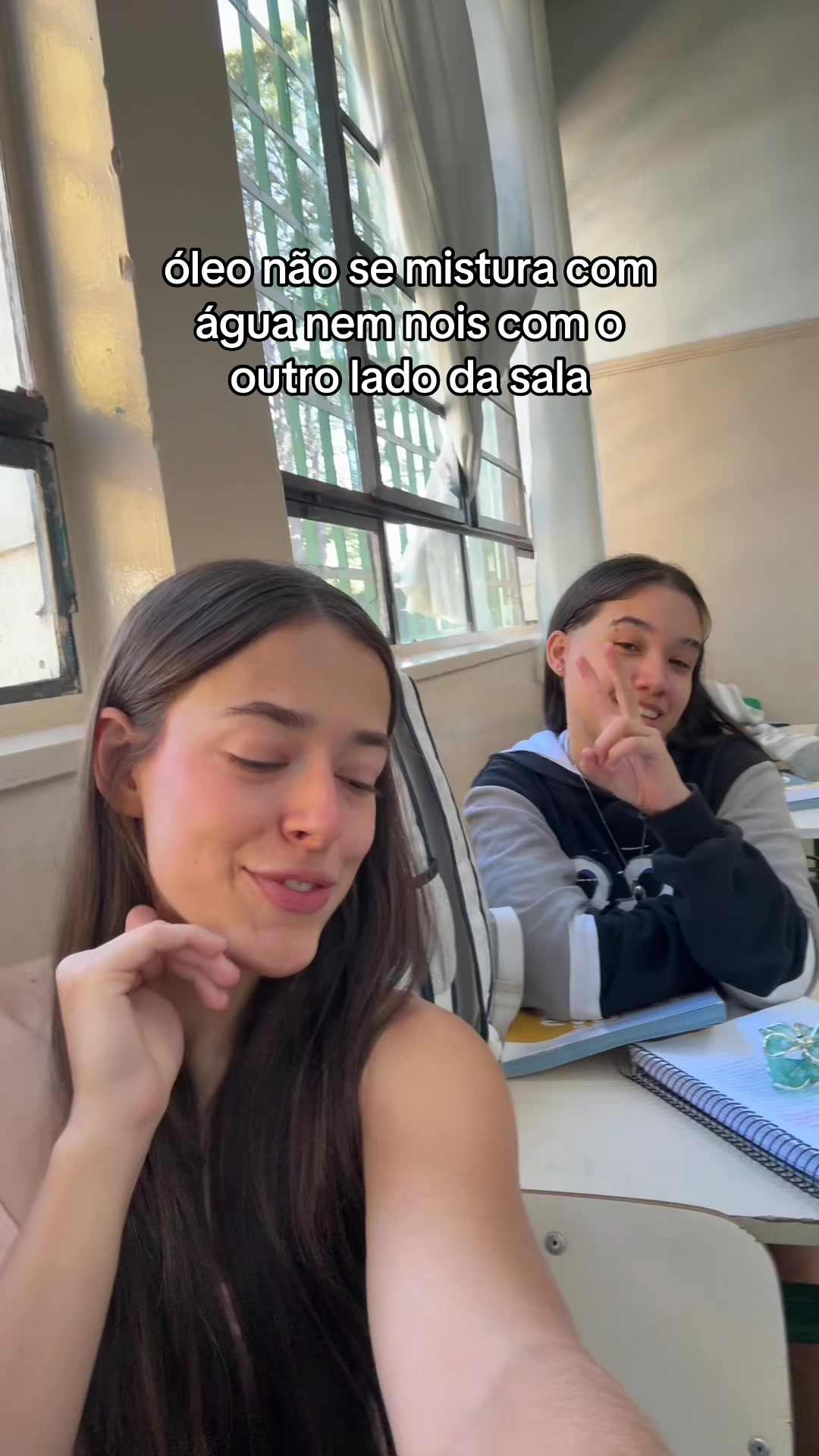 @Julia Andrade
