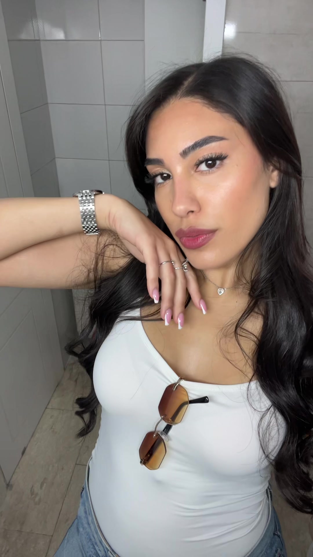 @shani_d12