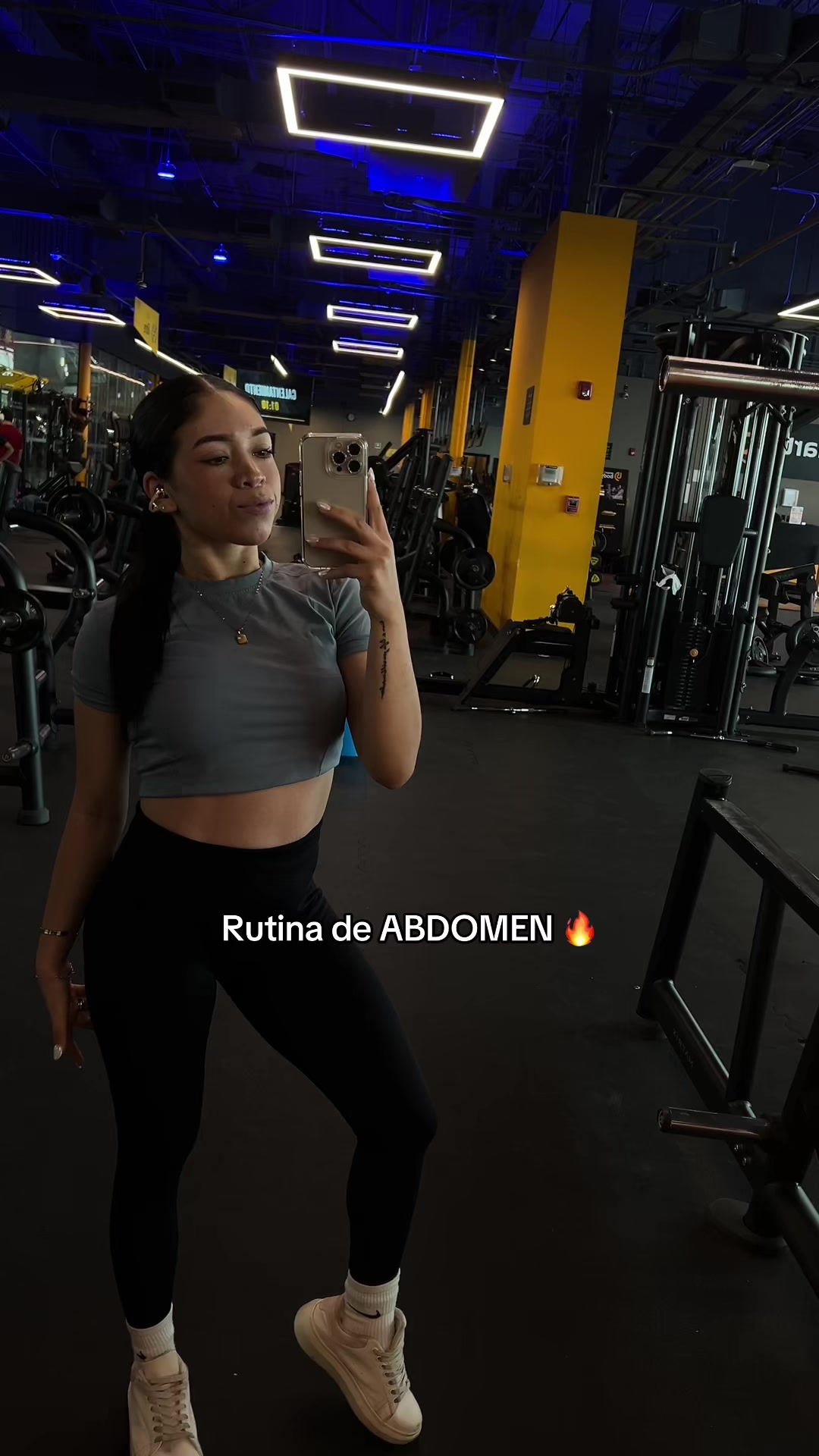 @N A Y 🤍