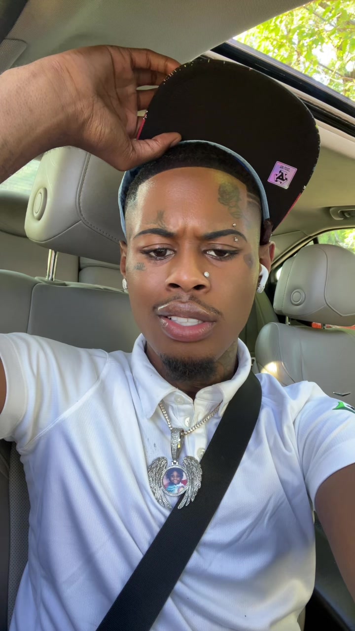 @Dollboy