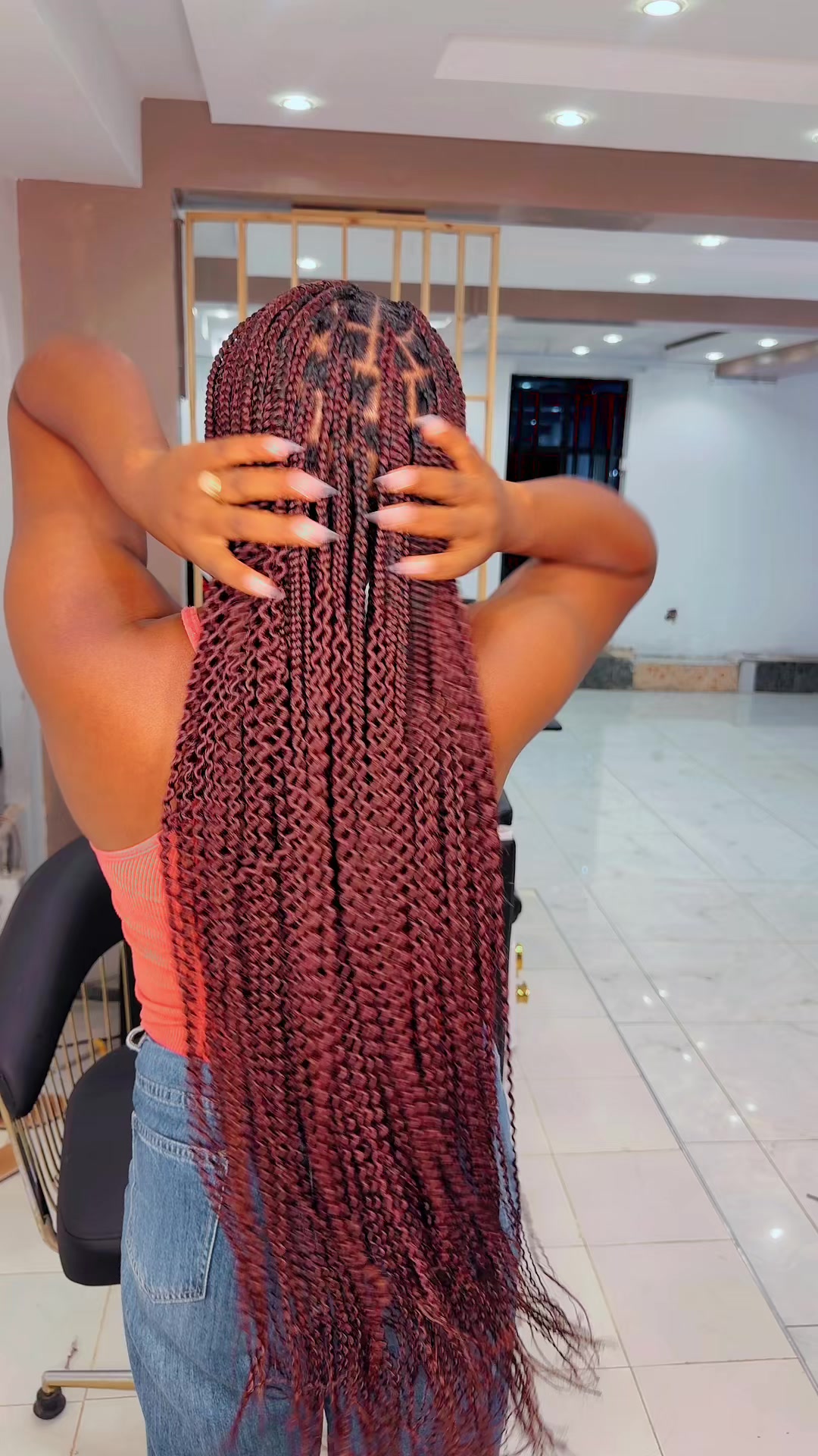@GEECURLY SALON
