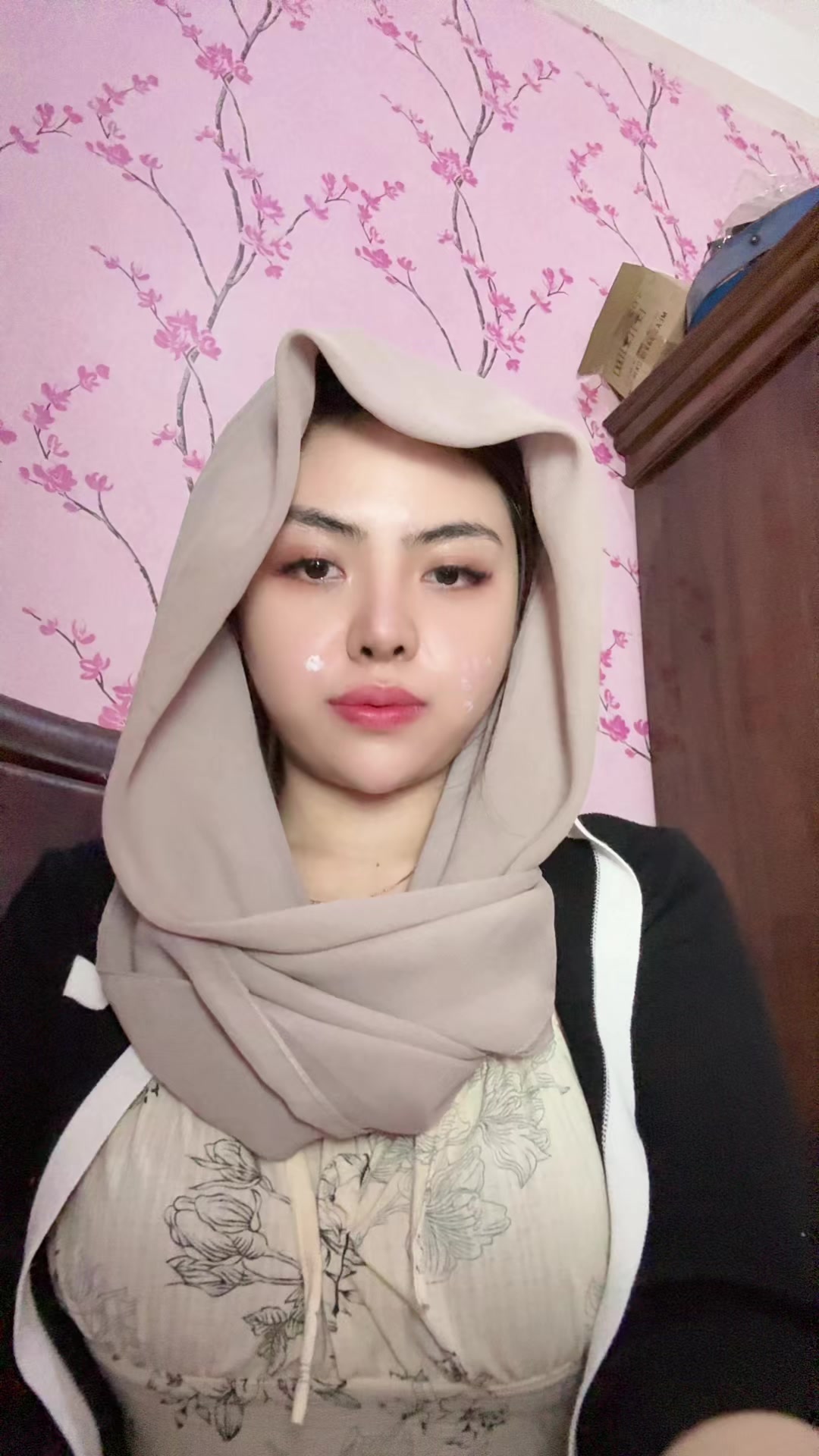 @Nadyavittt