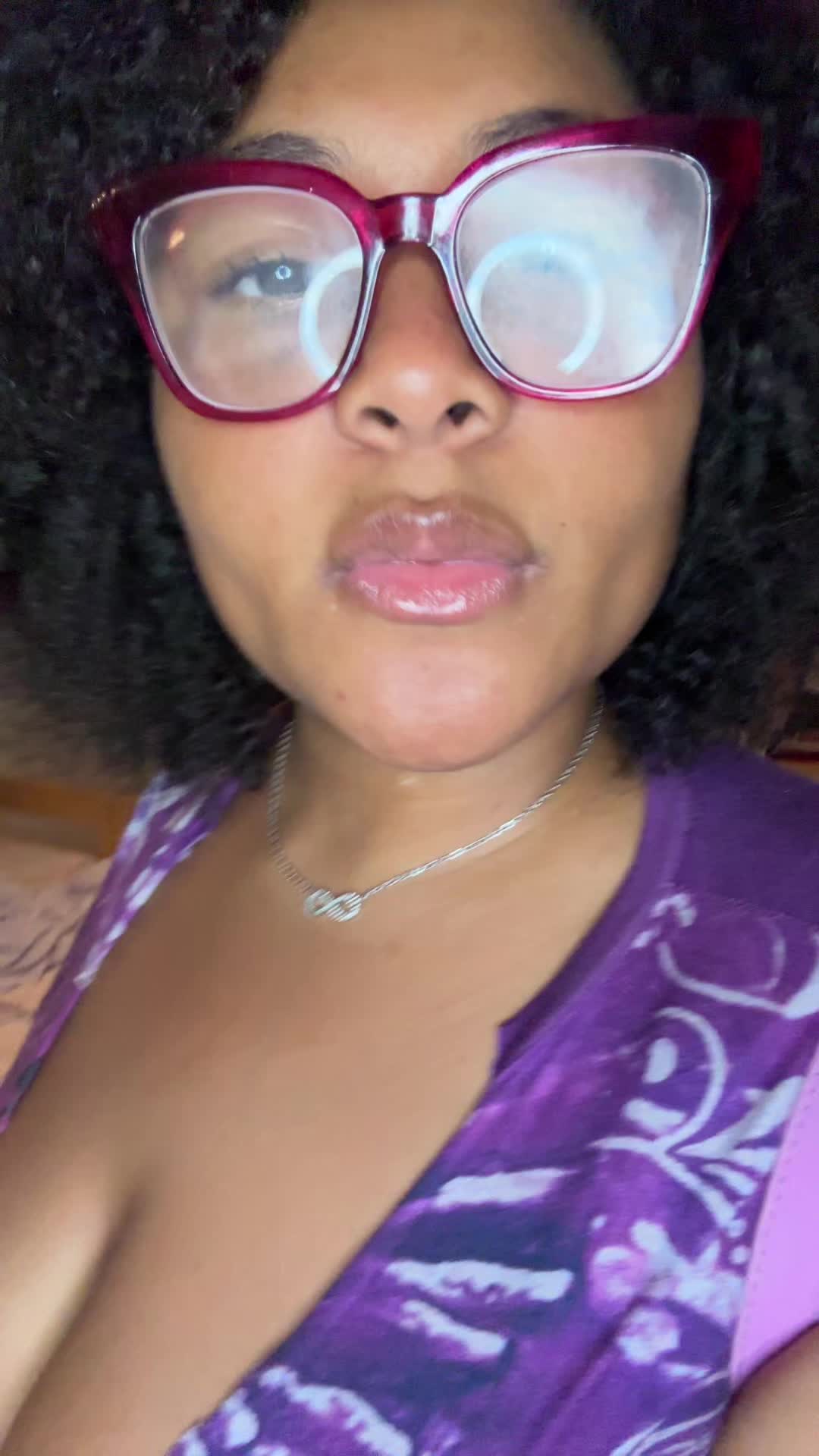 @queeeen