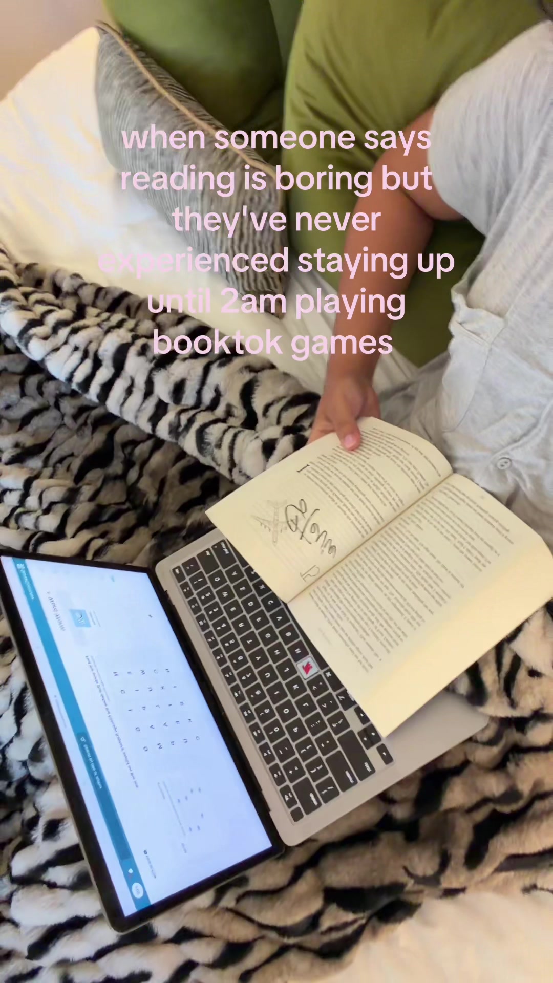 @josiebooktok