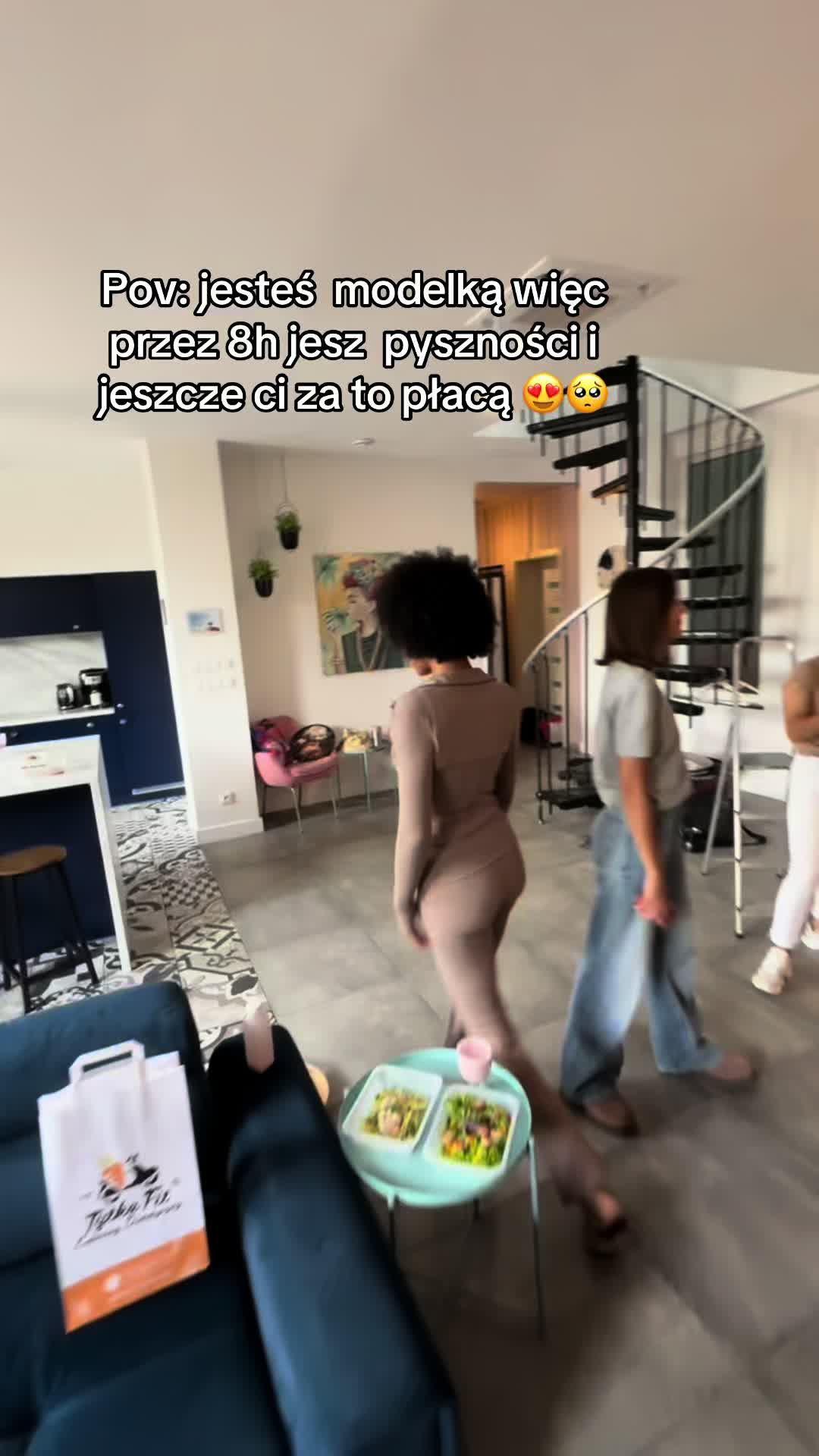 @Simona Duku