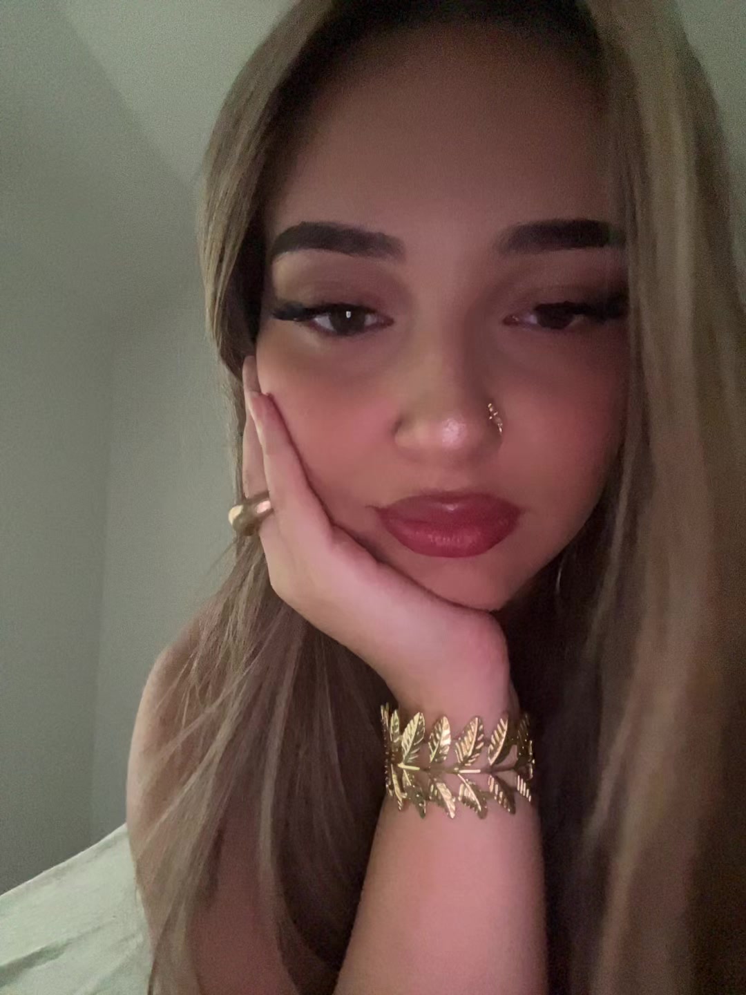 @💫