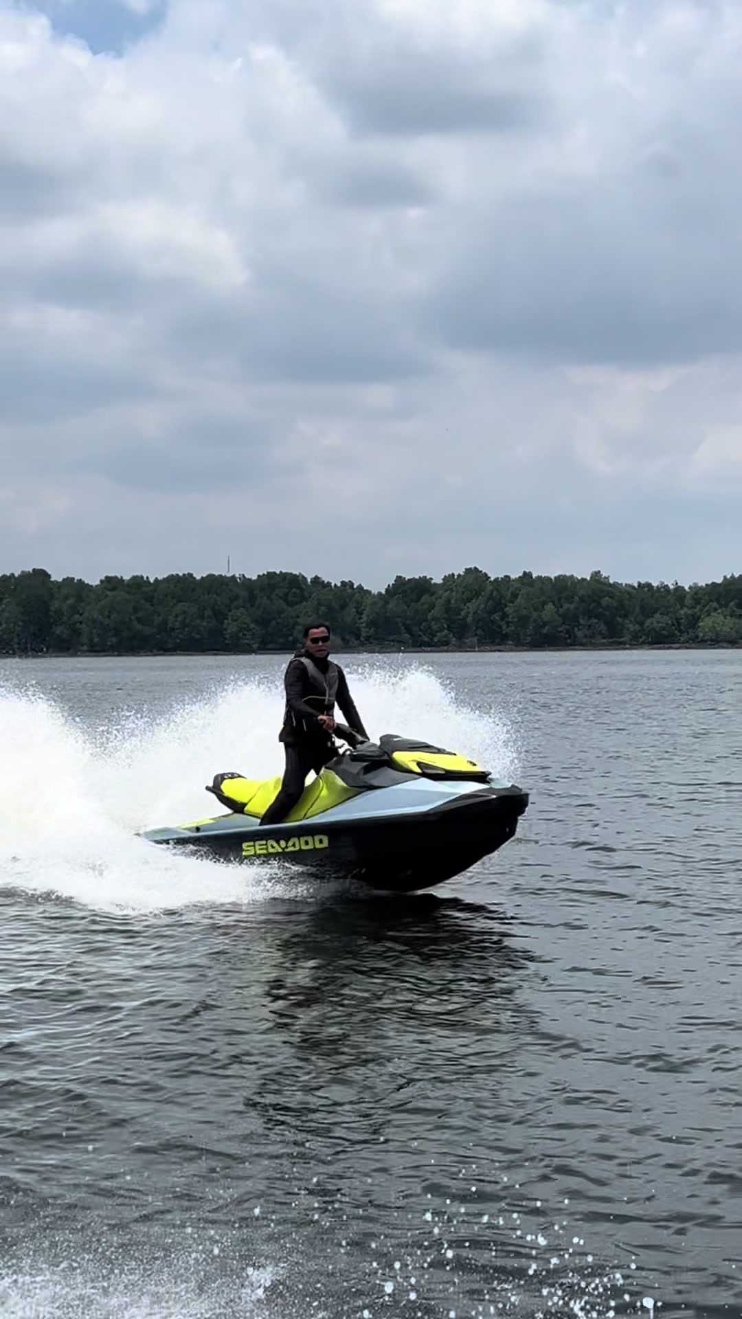 @HAFIZ SEADOO🏄🏻&zwj;♂️