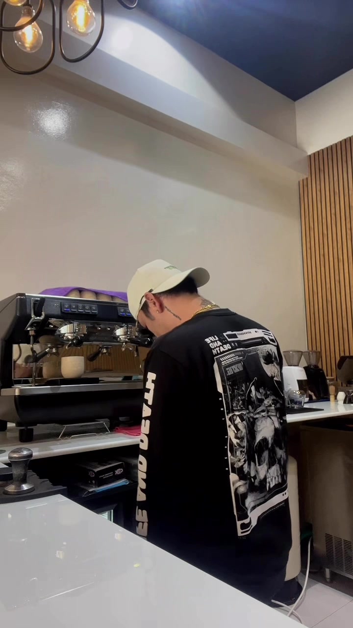 @Bon.