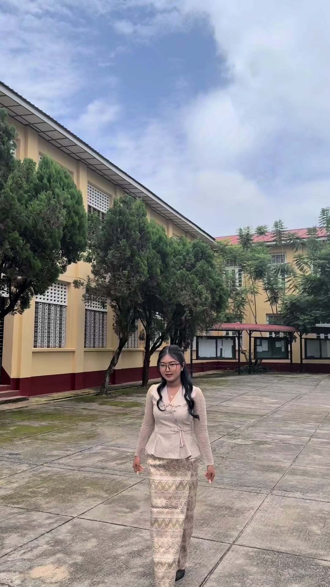 @Thu Thu Pyae Hlyan