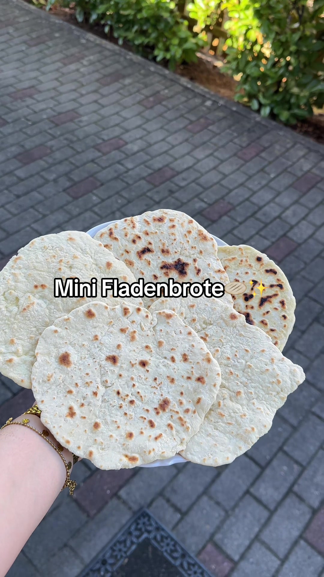 @Yascee