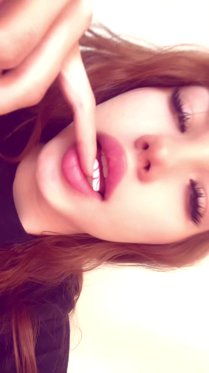 @Яна🎀