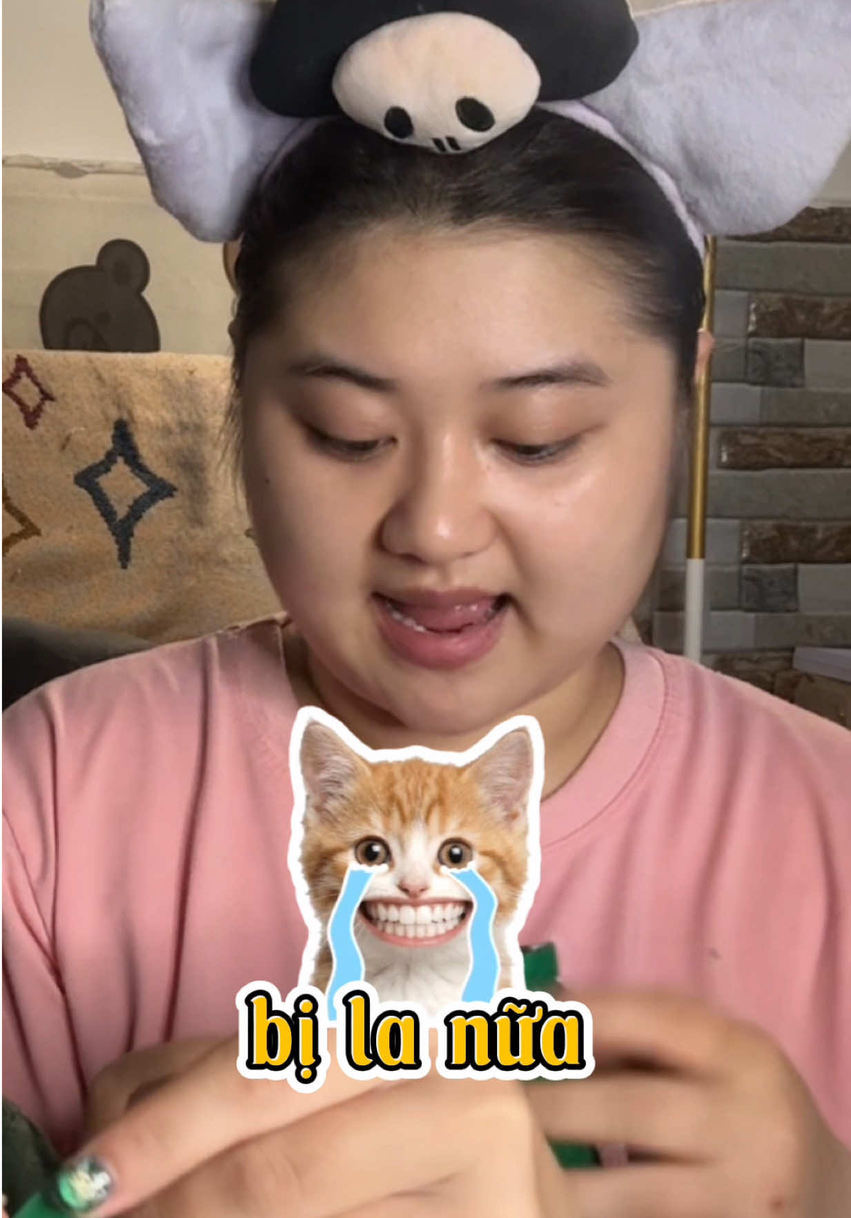 @HAI P&Eacute; CH&Ograve;N DO