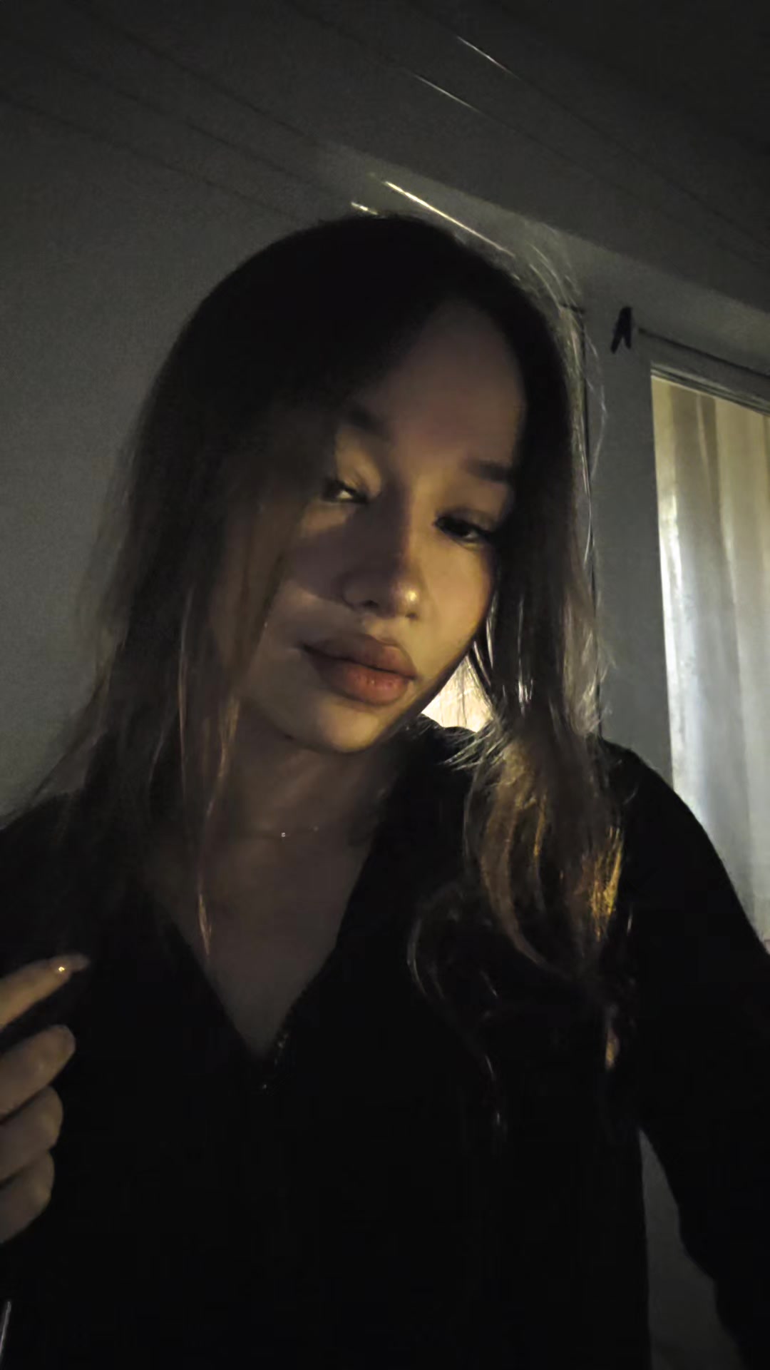 @r3;