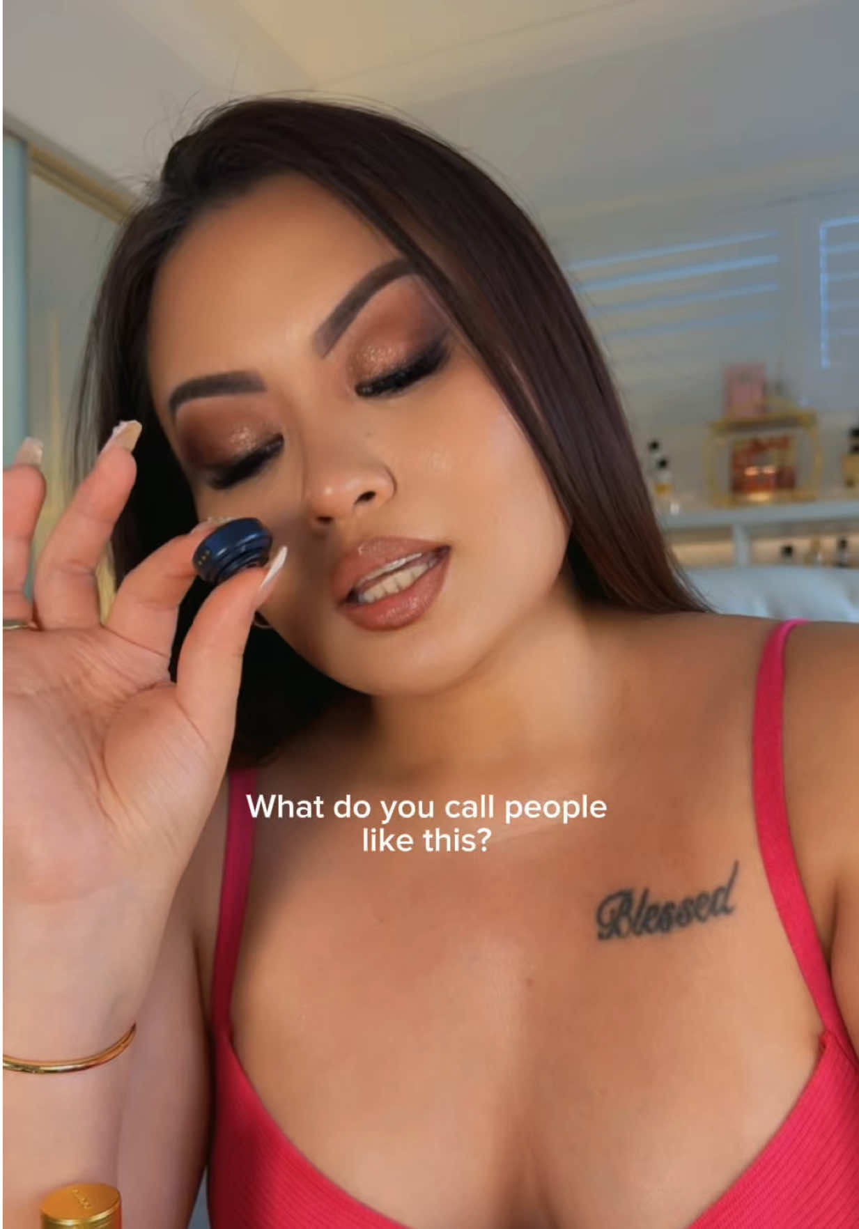 @ᴄʟᴀɪʀᴇ ᴛʜᴇ ꜰʀᴀɢʀᴀɴᴄᴇ ᴅɪᴠᴀ ♥