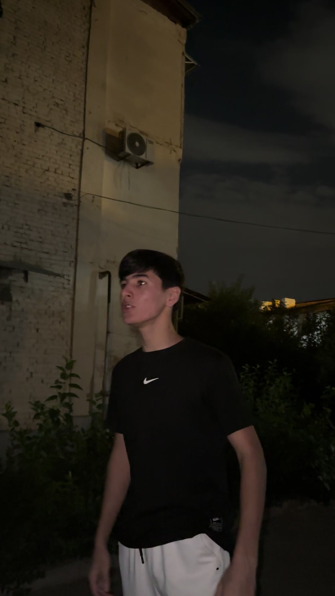 @Alixan_