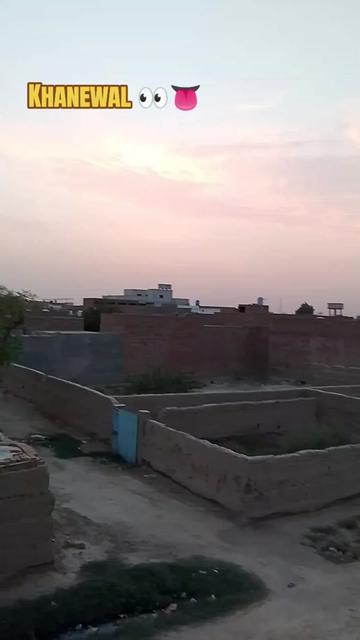 @Apna Khanewal " 👀👅