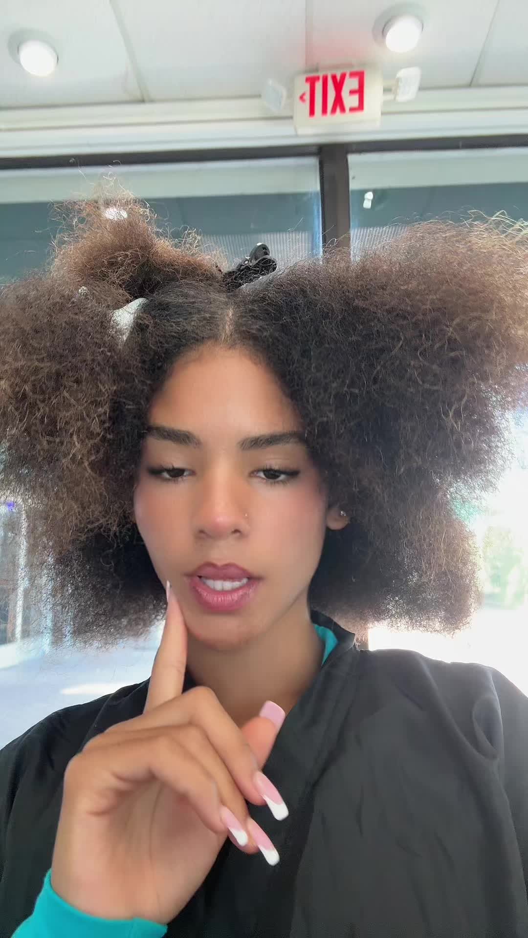 @carleiann
