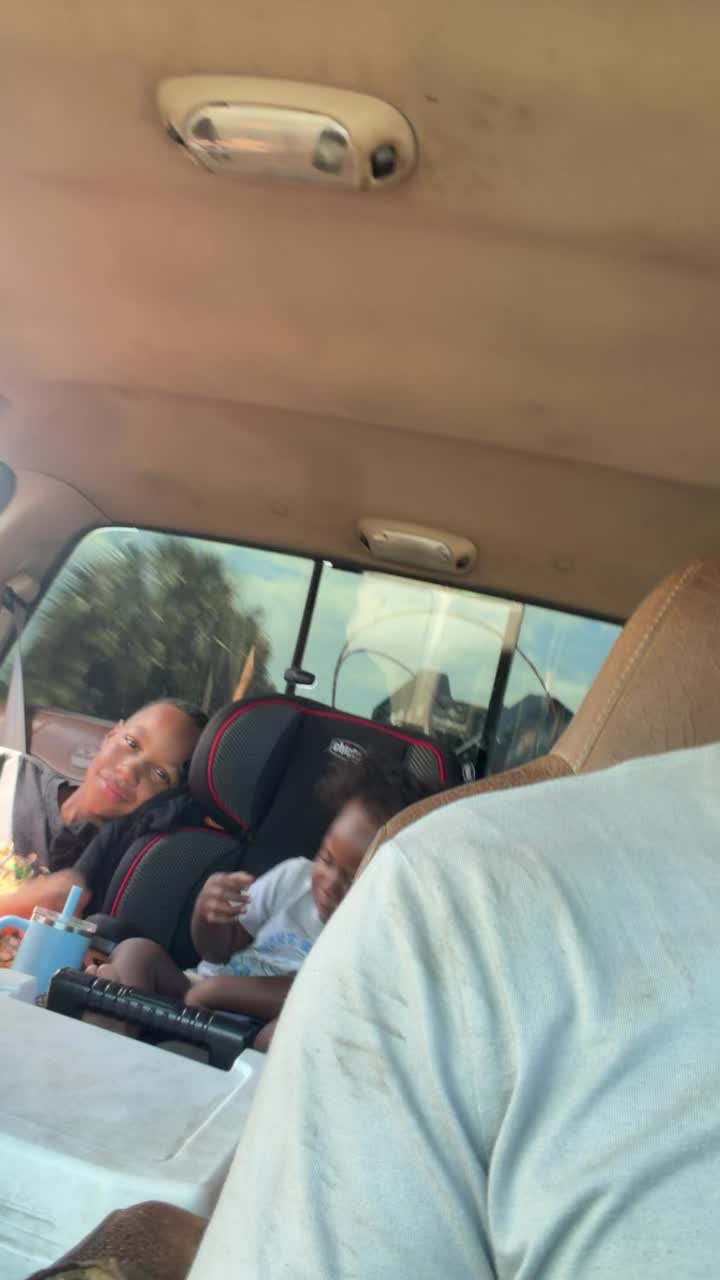 @damionandsha