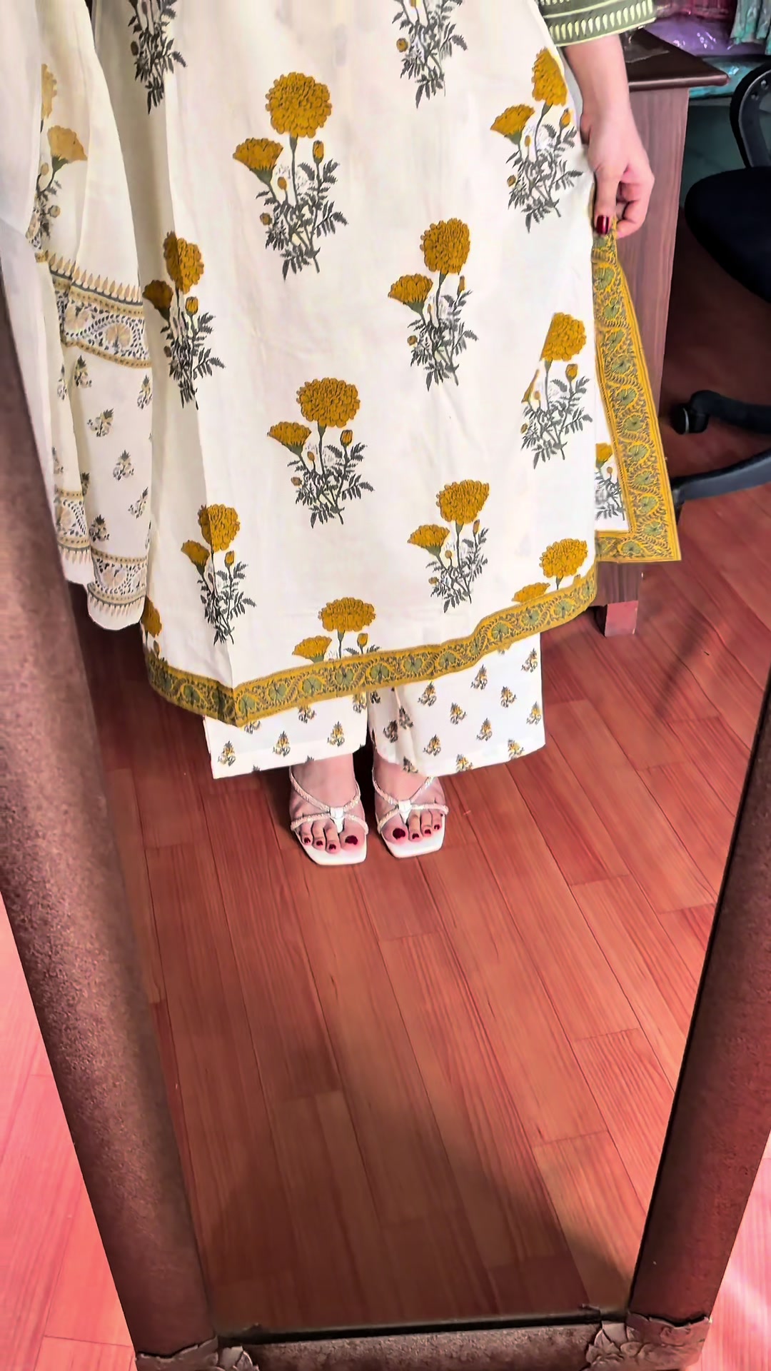 @AashmaCollection123