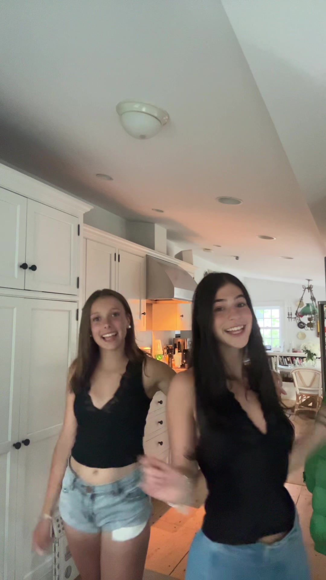 @brookehanser