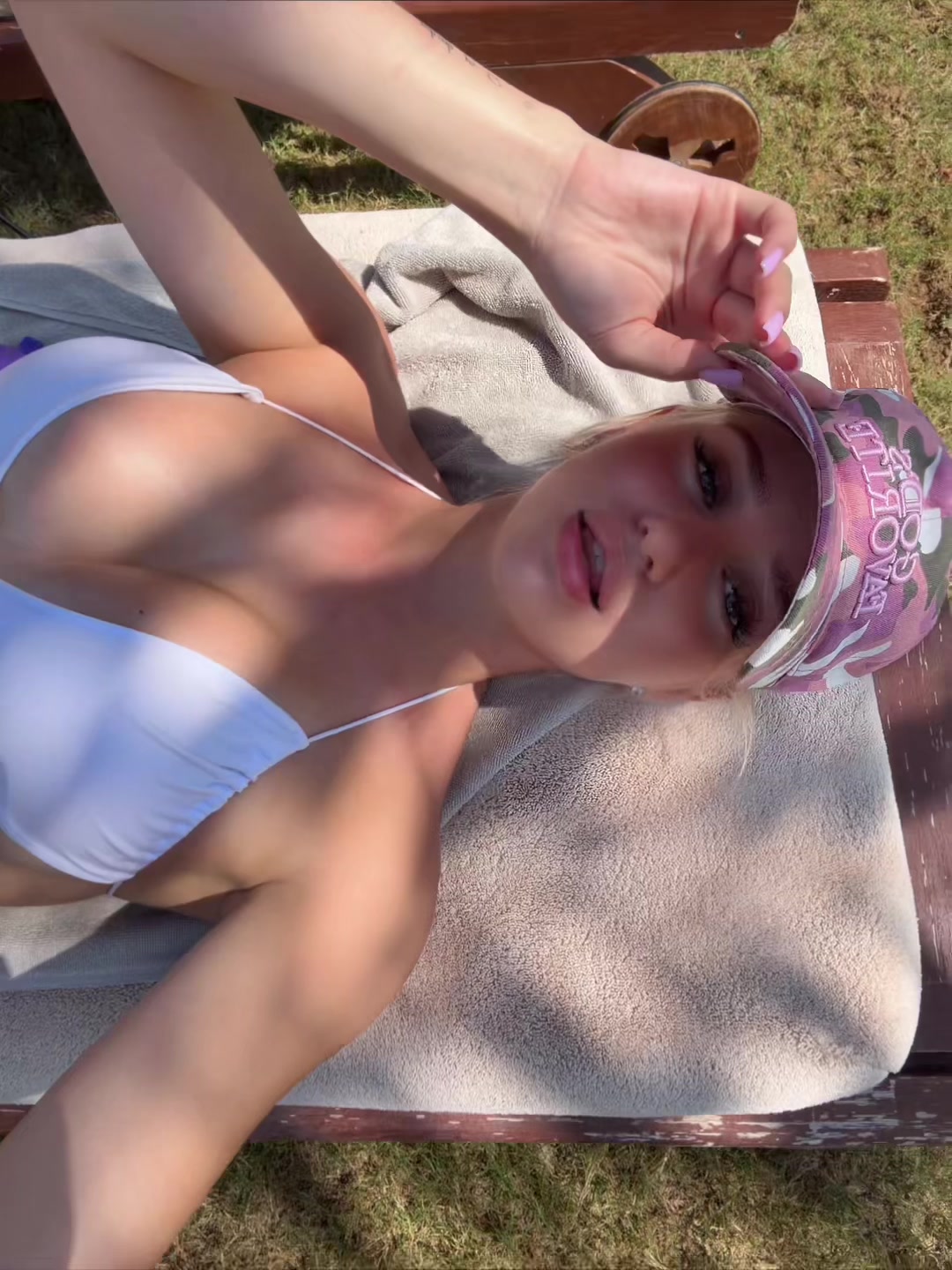 @Vi
