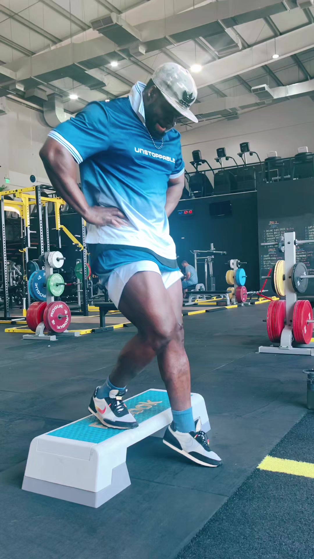 @STONE GYM TRAINER🇹🇬🇬🇭