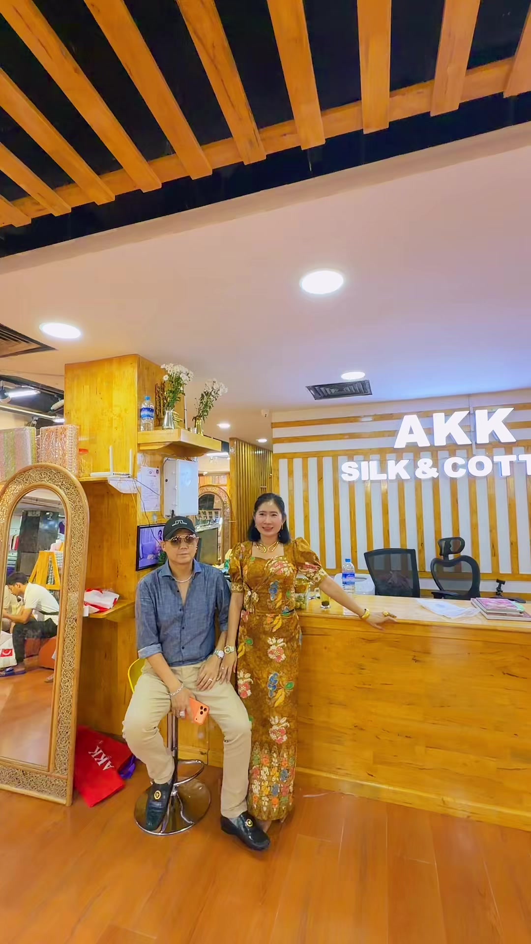 @Akk Silk (official account)