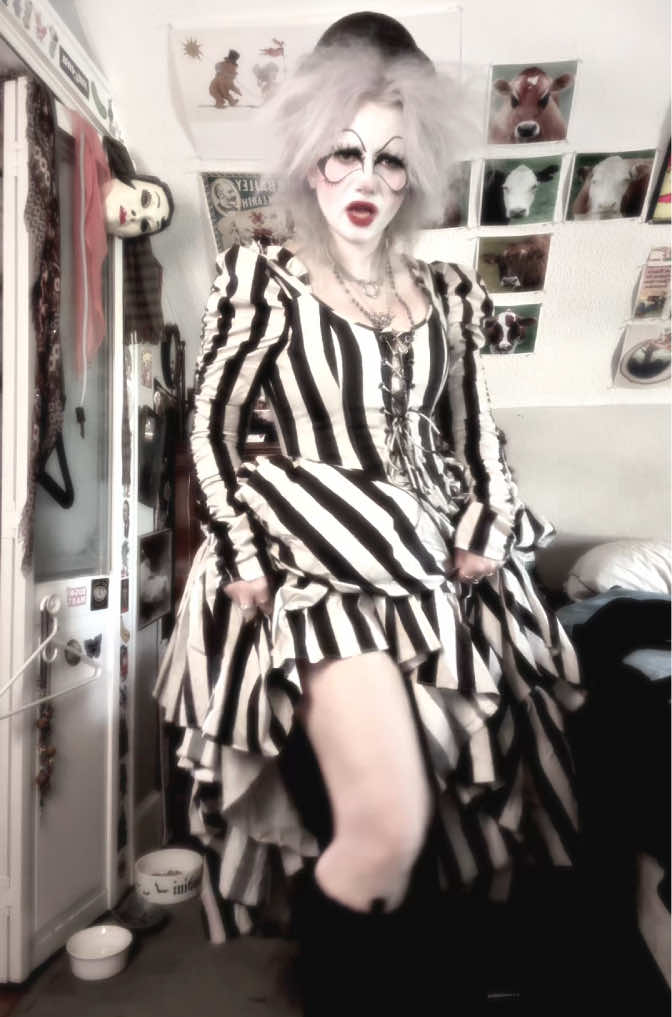 @dollygoth666
