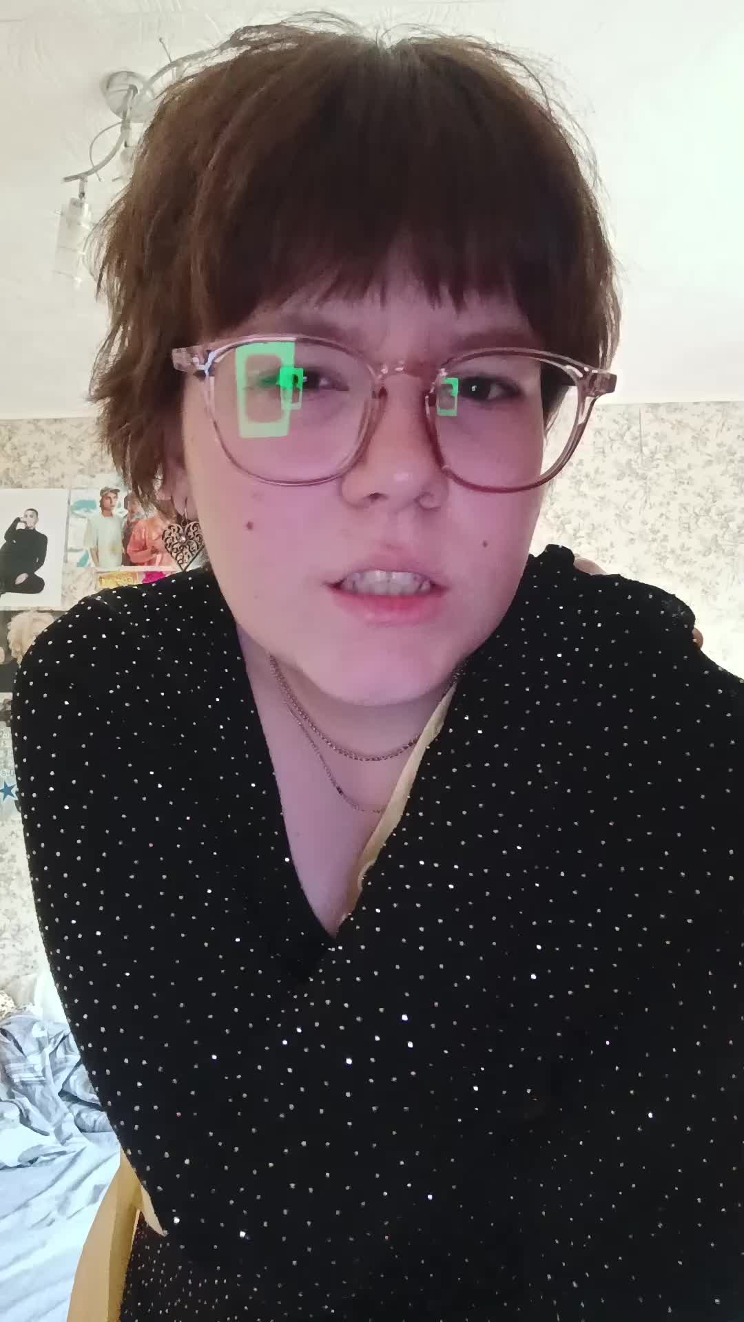 @позорница энка(?)