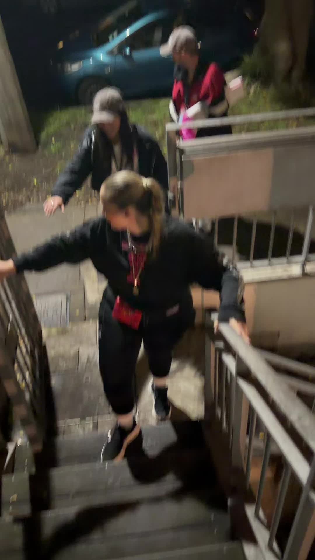 @Rileyj
