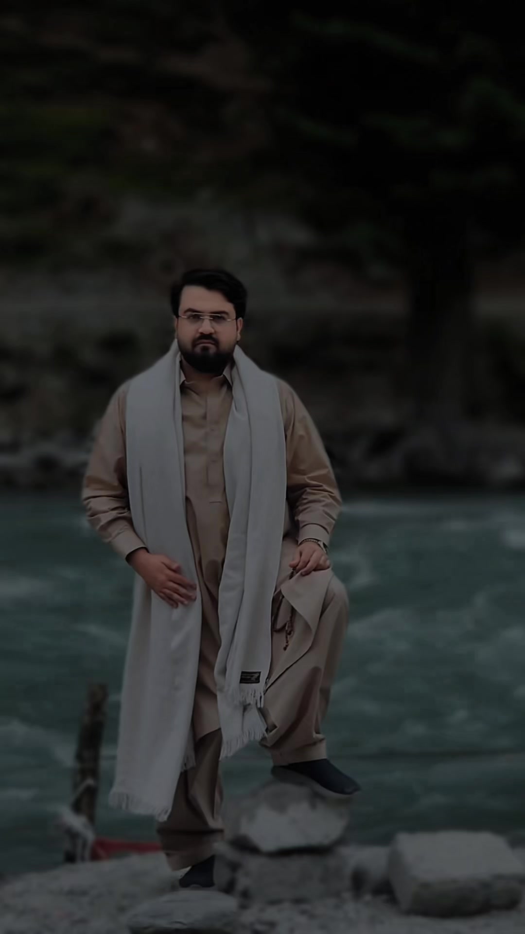 @Tashfain Afridi