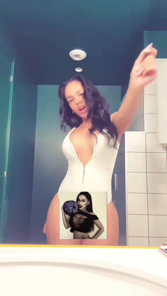 @M&Oacute;RIA