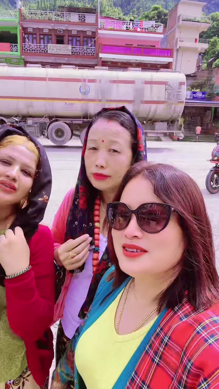 @Kamala Gurung800
