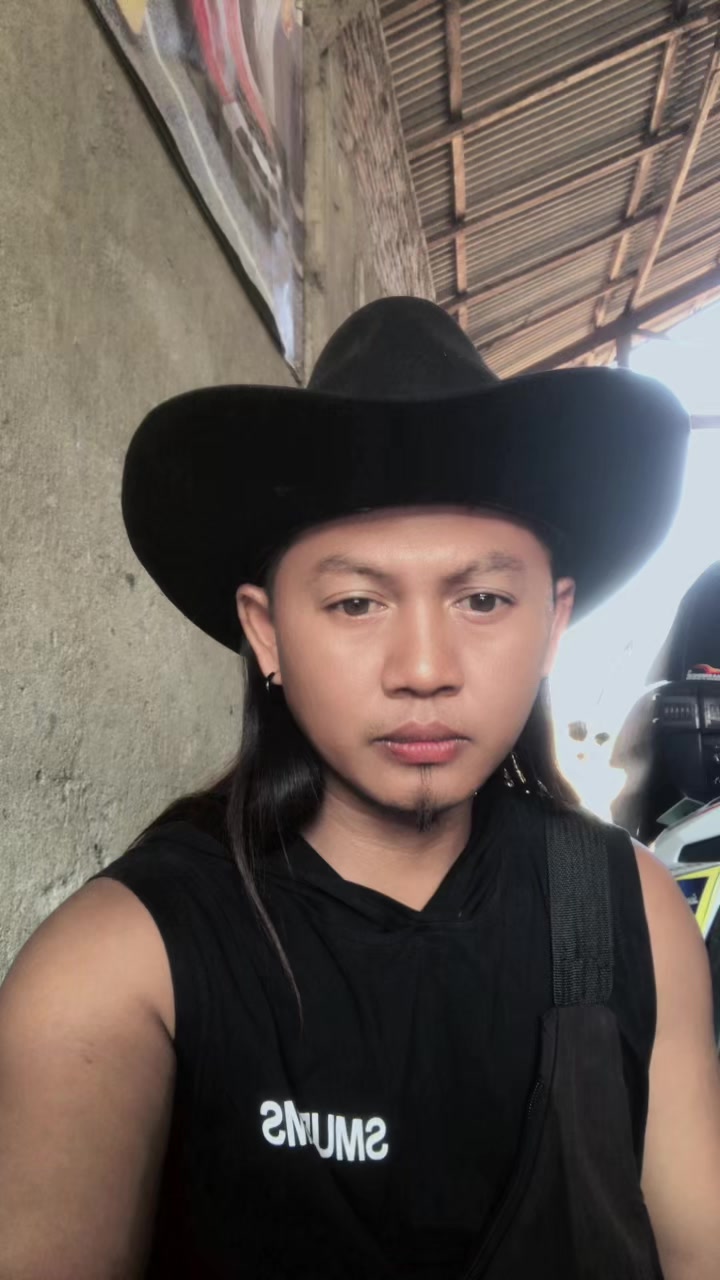 @Munaa..🇸🇬
