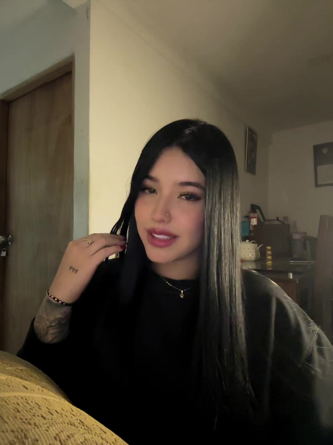 @•𝐿𝒶𝓊🖤