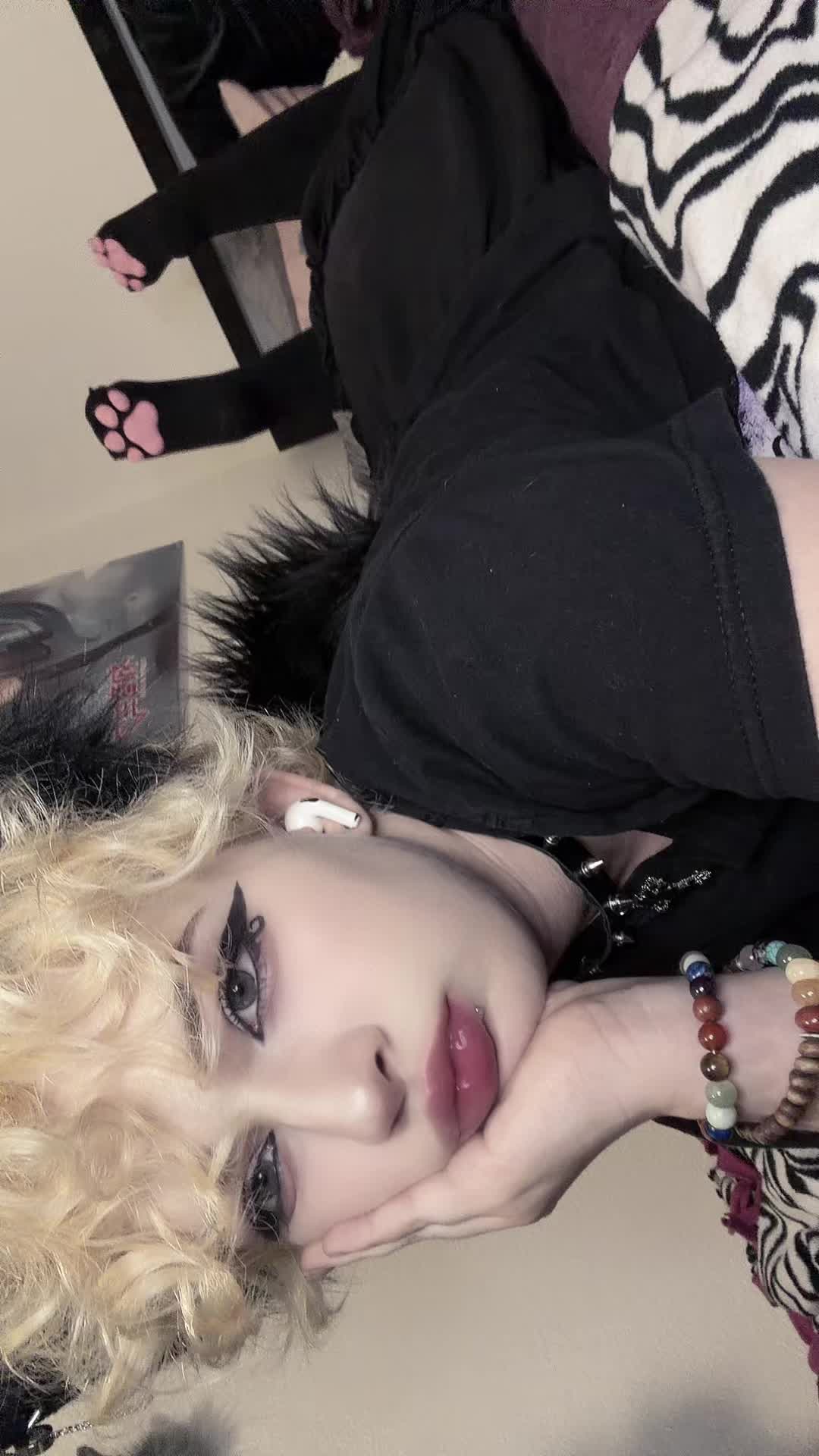 @💋raven🖤