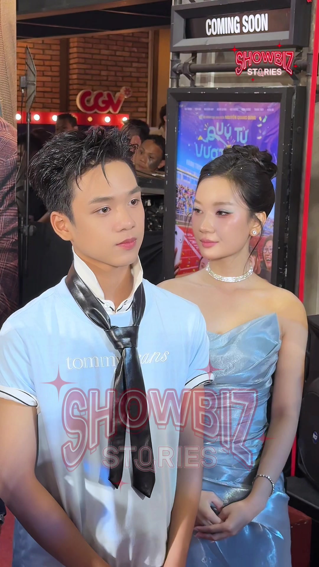 @Showbiz Stories