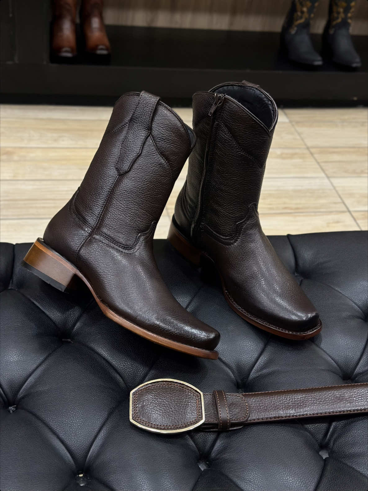 @Lara boots