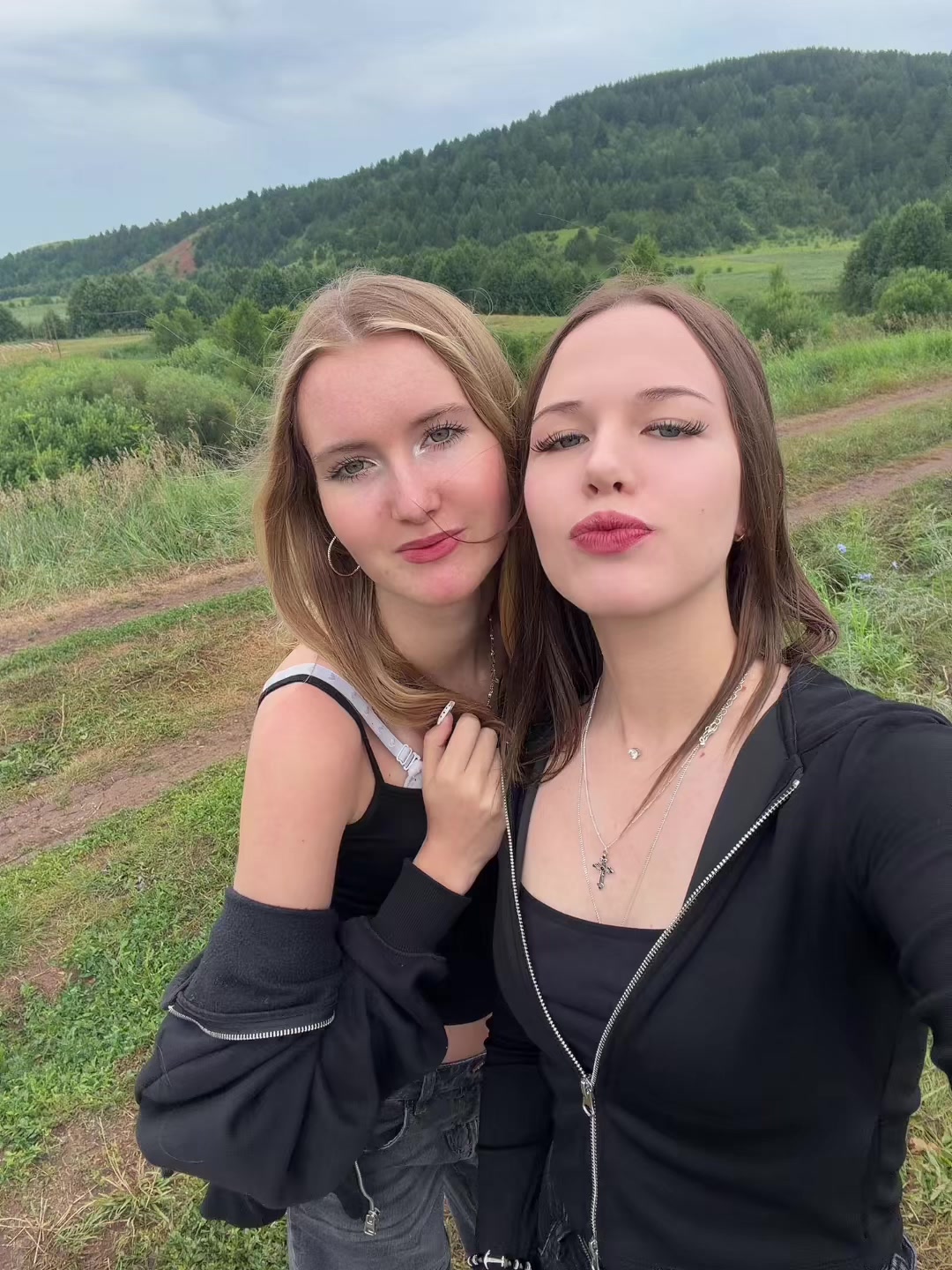 @katkaaati