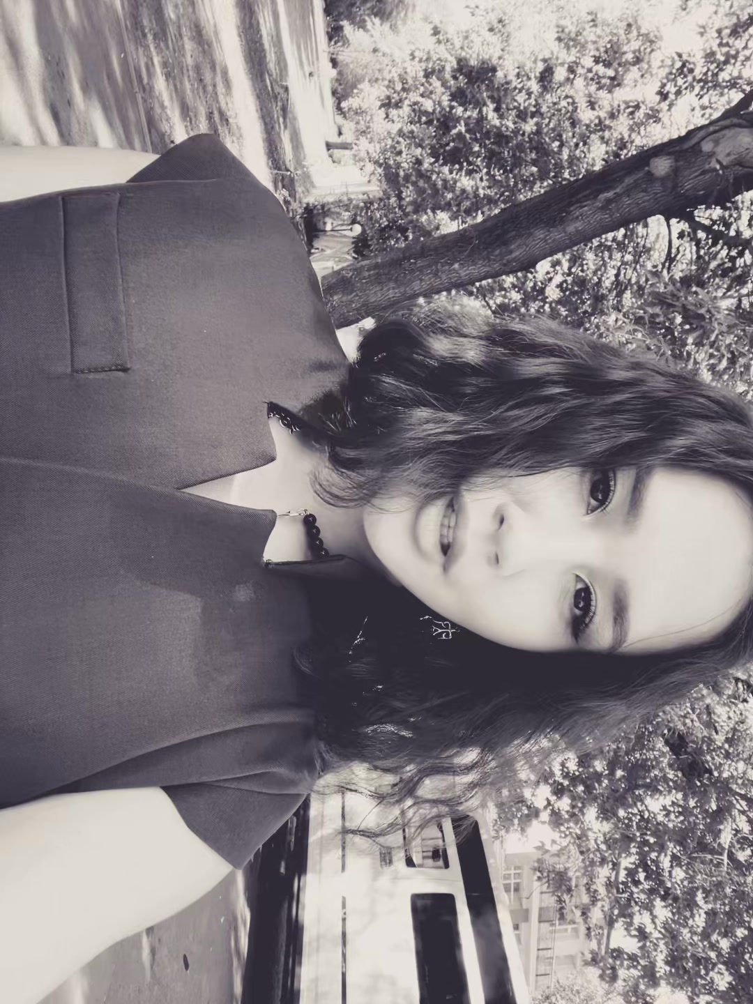 @👣