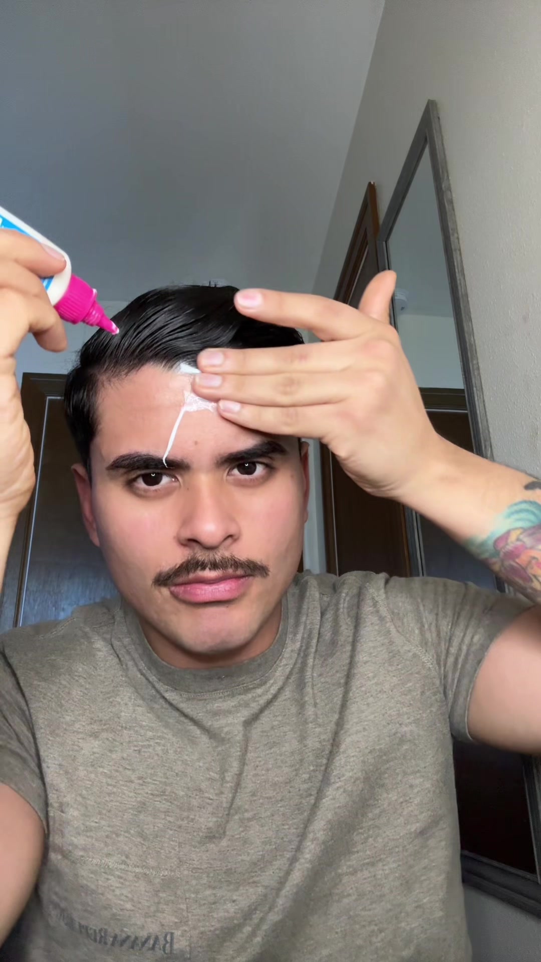 @Russ🥵🌈