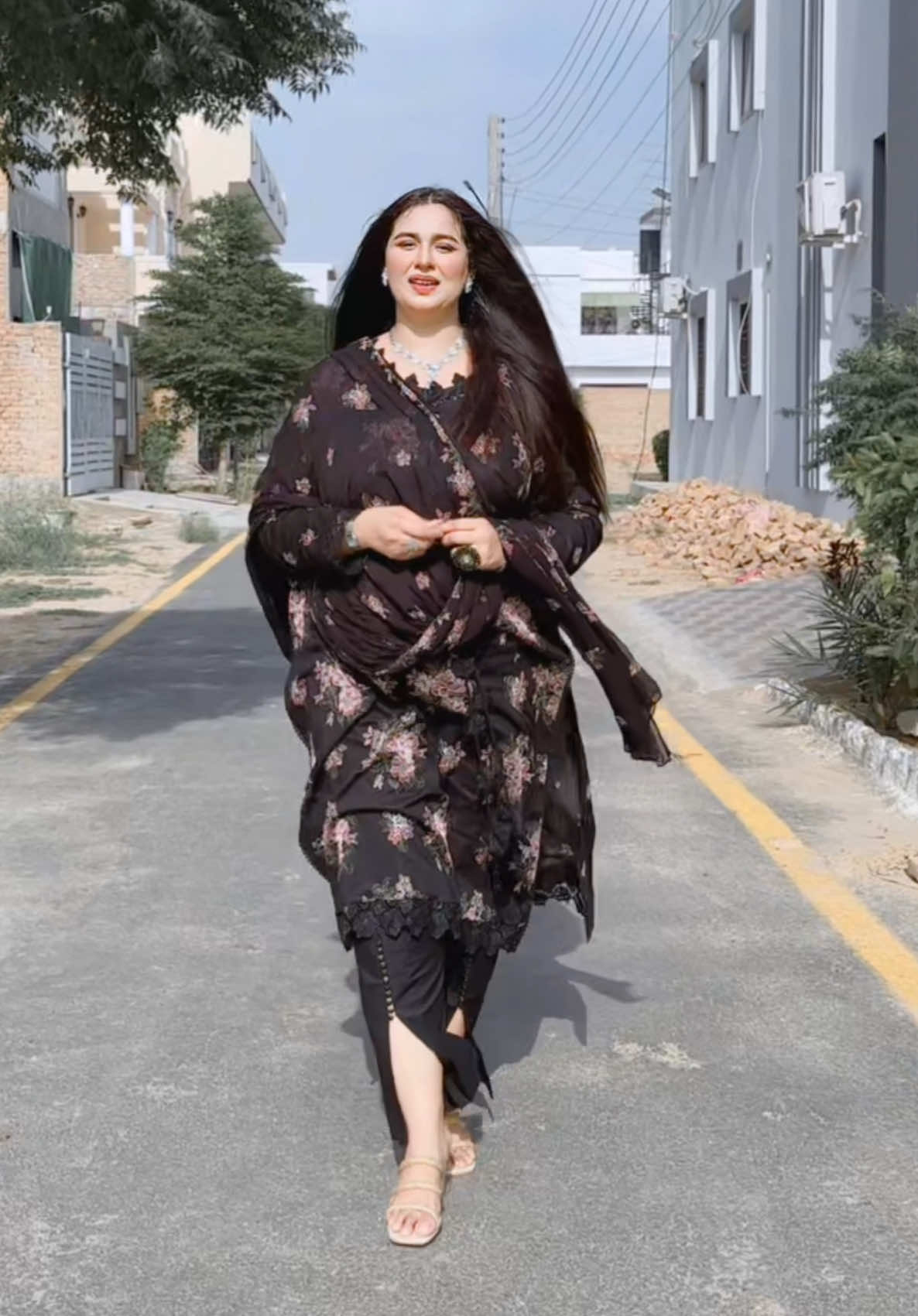 @Alizey Sehar Official