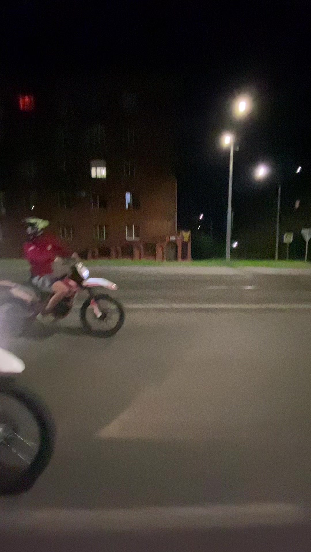 @Maks_moto