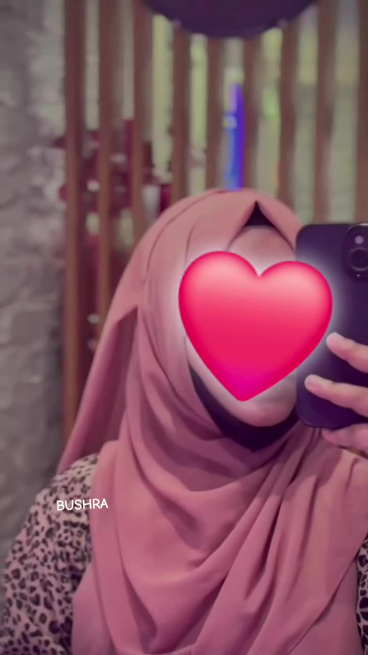 @BUSHRA_💫